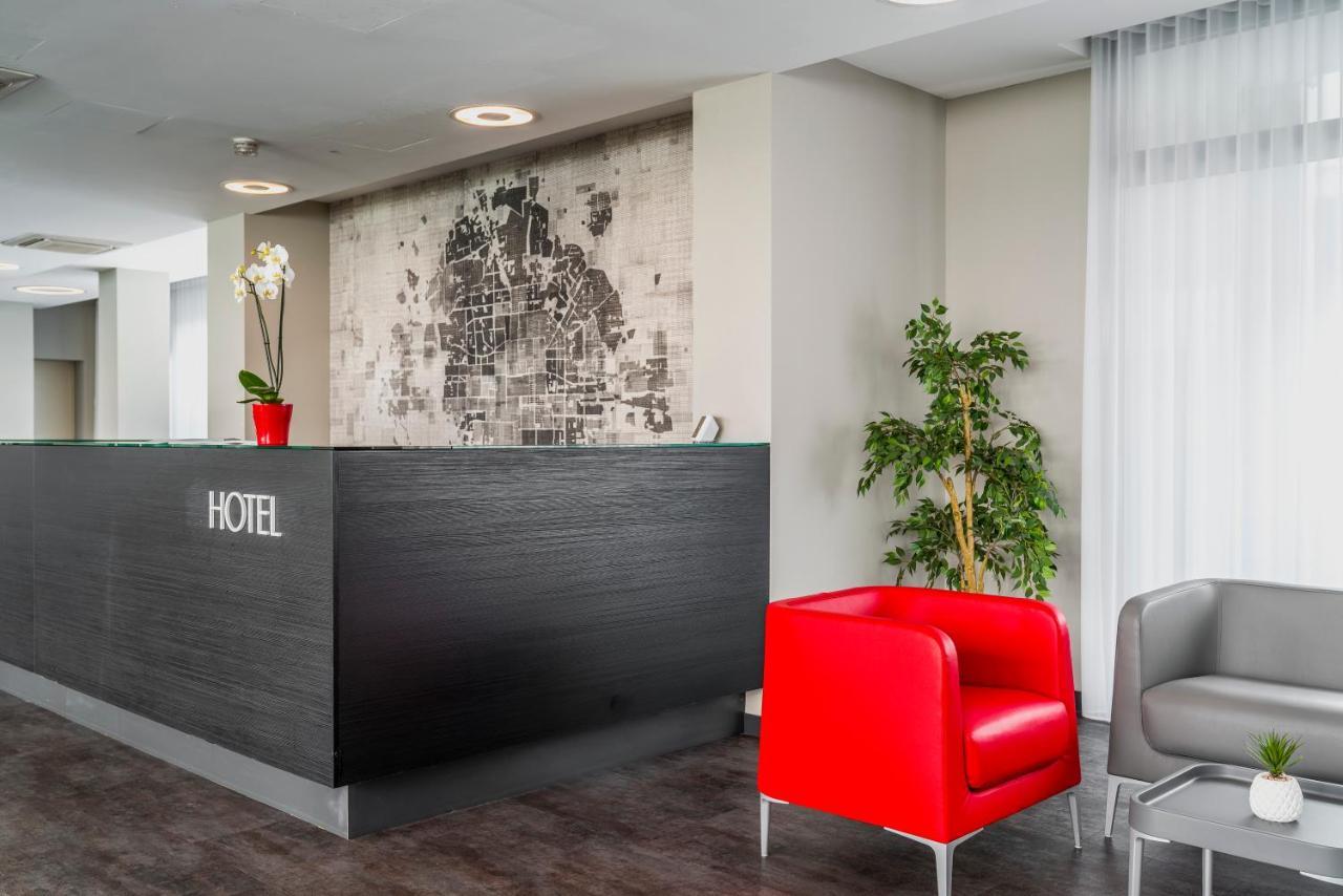 Fasthotel Linate Segrate Esterno foto