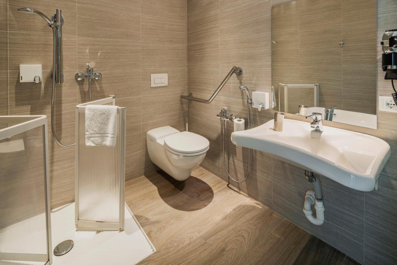 Fasthotel Linate Segrate Esterno foto